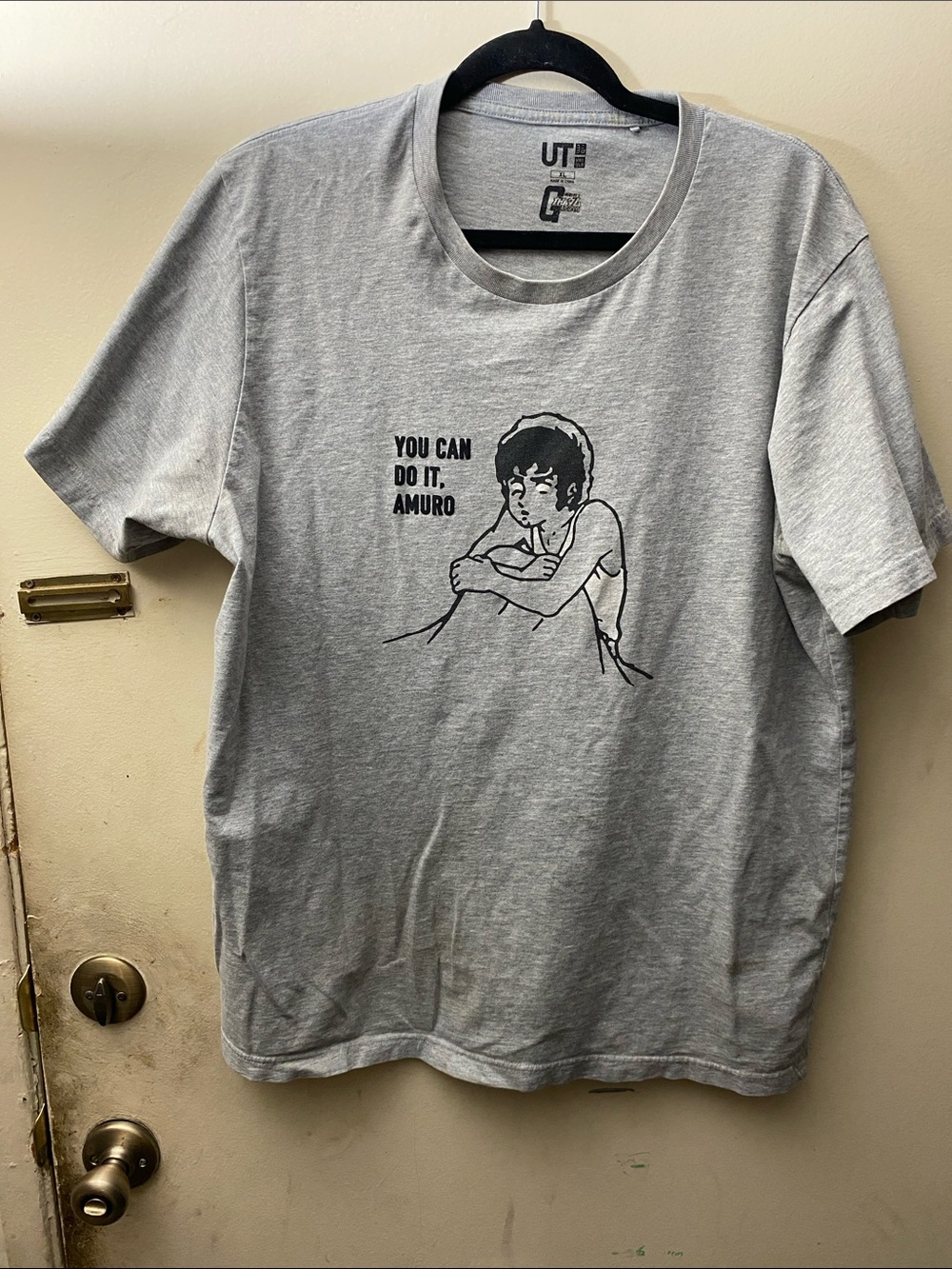 Uniqlo Gray Short-Sleeve Tee with Black Illustration of Amuro Rei Gundam